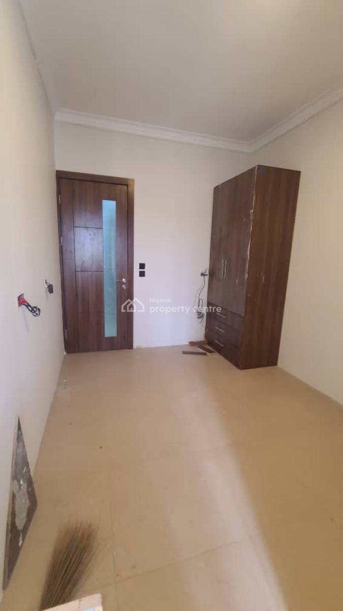 Fully Serviced Studio Apartment with 24 Hours Electricity, Lekki Phase 1, Lekki, Lagos, Flat / Apartment for Rent