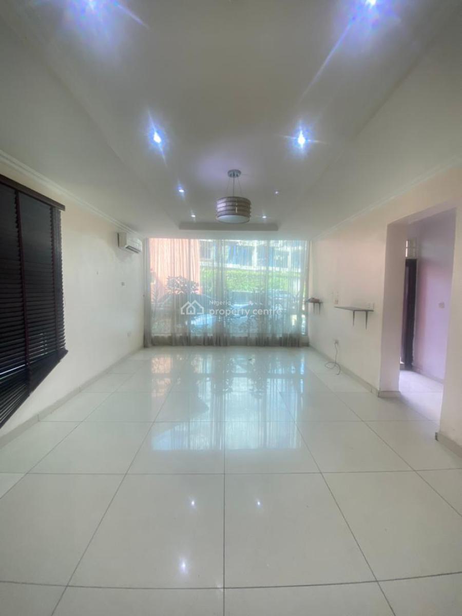 Spacious 2 Bedrooms in a Serene Environment, Old Ikoyi, Ikoyi, Lagos, Flat / Apartment for Rent