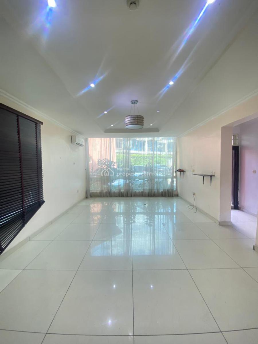 Spacious 2 Bedrooms in a Serene Environment, Old Ikoyi, Ikoyi, Lagos, Flat / Apartment for Rent