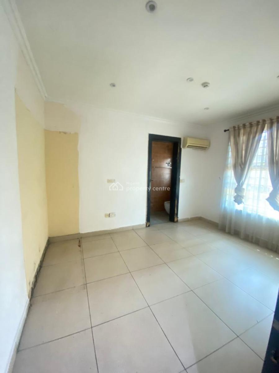 Spacious 2 Bedrooms in a Serene Environment, Old Ikoyi, Ikoyi, Lagos, Flat / Apartment for Rent