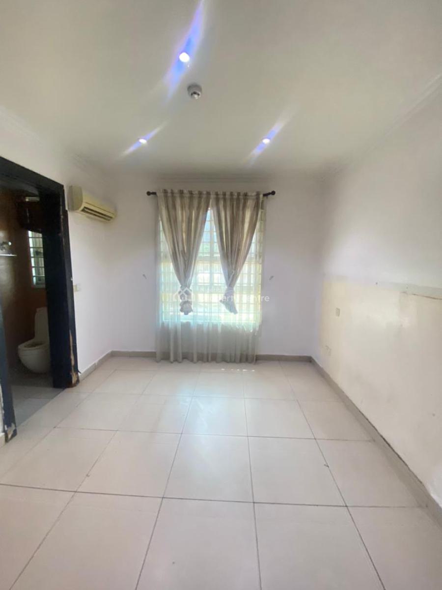 Spacious 2 Bedrooms in a Serene Environment, Old Ikoyi, Ikoyi, Lagos, Flat / Apartment for Rent
