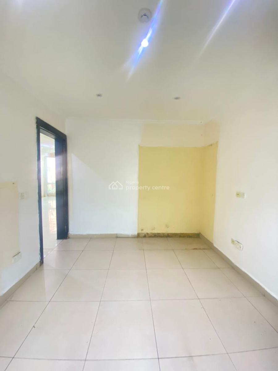 Spacious 2 Bedrooms in a Serene Environment, Old Ikoyi, Ikoyi, Lagos, Flat / Apartment for Rent