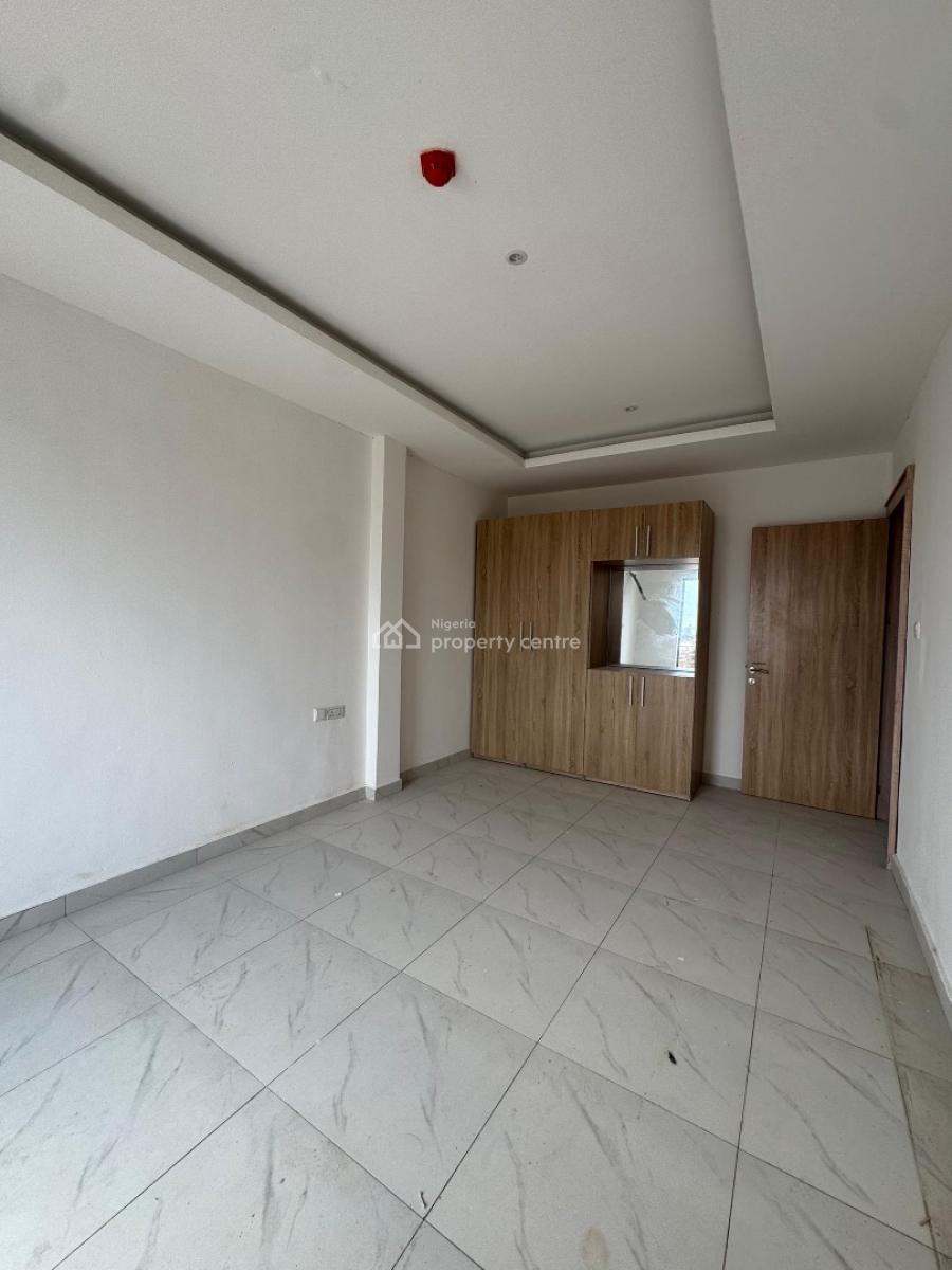 The Perfect 2 Bedroom Apartment, Lekki Phase 1, Lekki, Lagos, Flat / Apartment for Sale