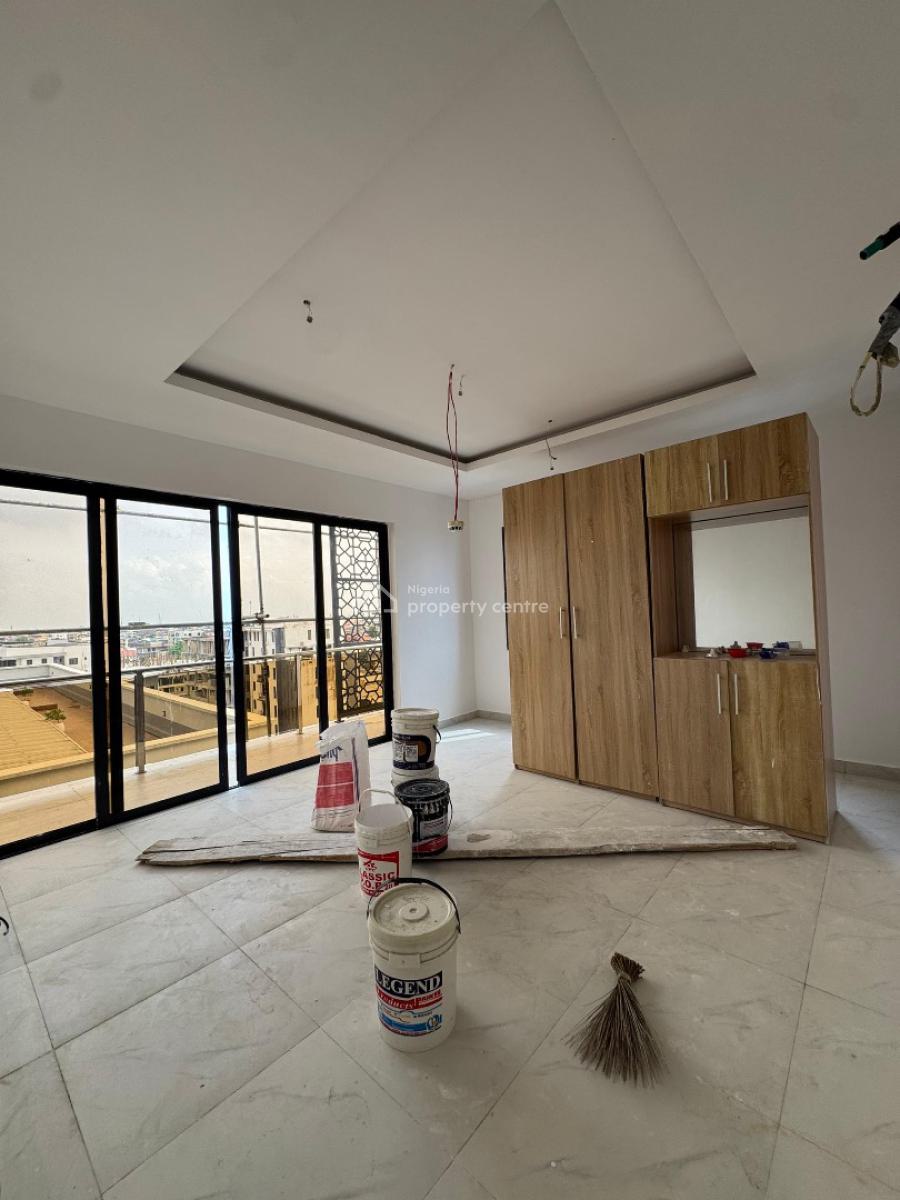 The Perfect 2 Bedroom Apartment, Lekki Phase 1, Lekki, Lagos, Flat / Apartment for Sale