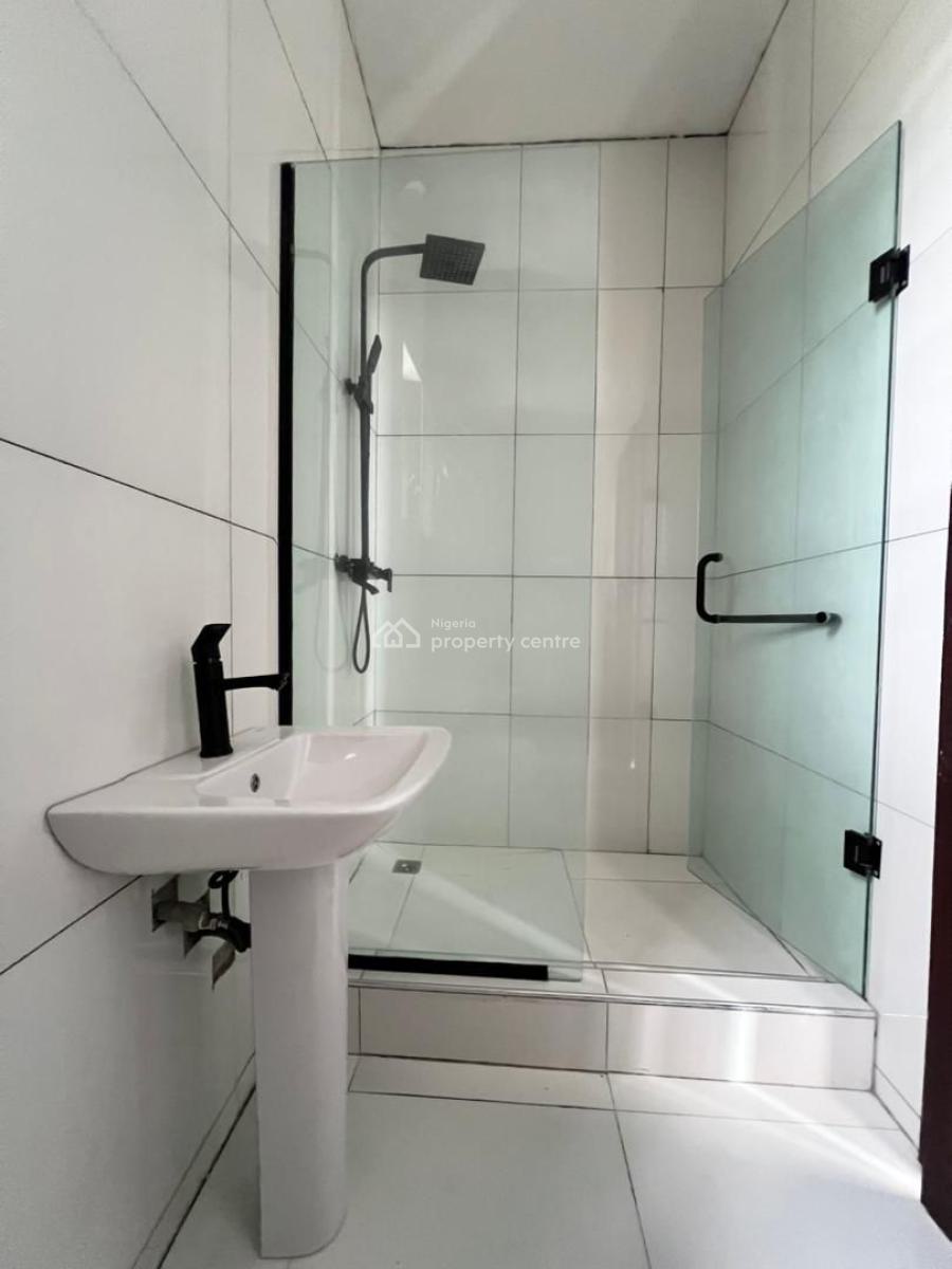 5 Bedrooms Fully-detached Duplex with Bq, 2nd Toll, Lekki, Lagos, Detached Duplex for Sale