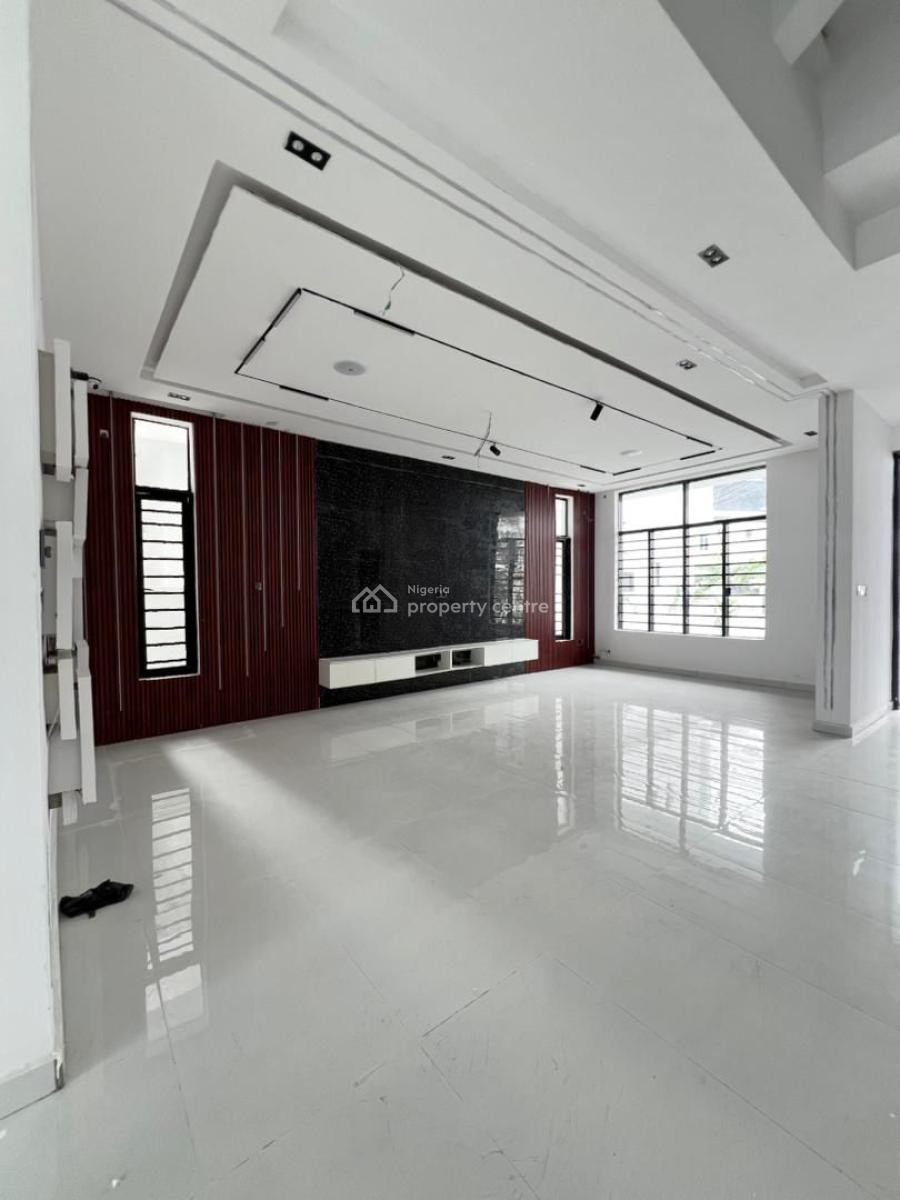 5 Bedrooms Fully-detached Duplex with Bq, 2nd Toll, Lekki, Lagos, Detached Duplex for Sale