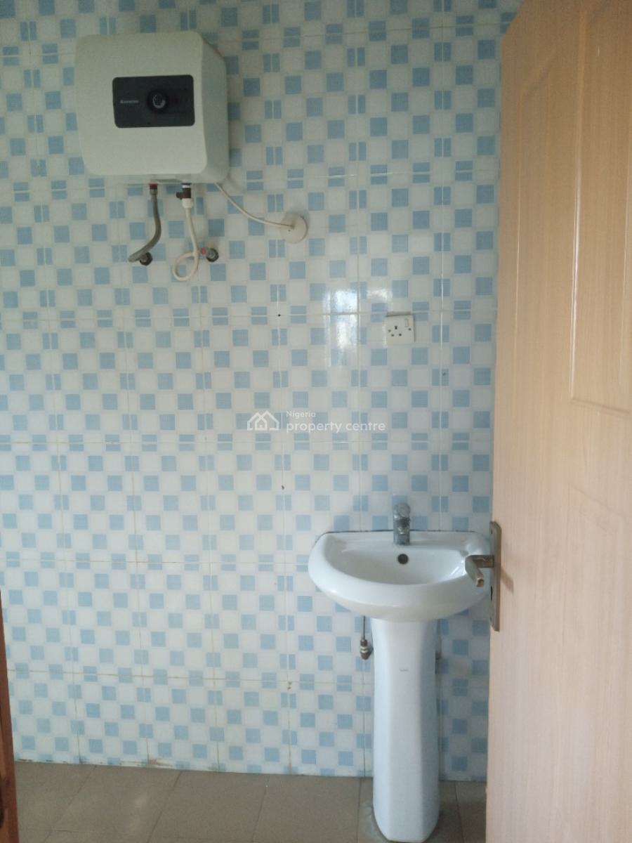 Clean and Spacious 3 Bedroom Flat, Emerald Estate, Simawa, Ogun, Flat / Apartment for Rent