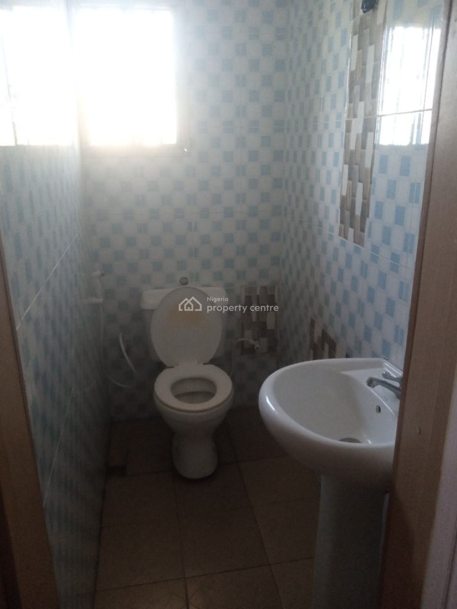 Clean and Spacious 3 Bedroom Flat, Emerald Estate, Simawa, Ogun, Flat / Apartment for Rent