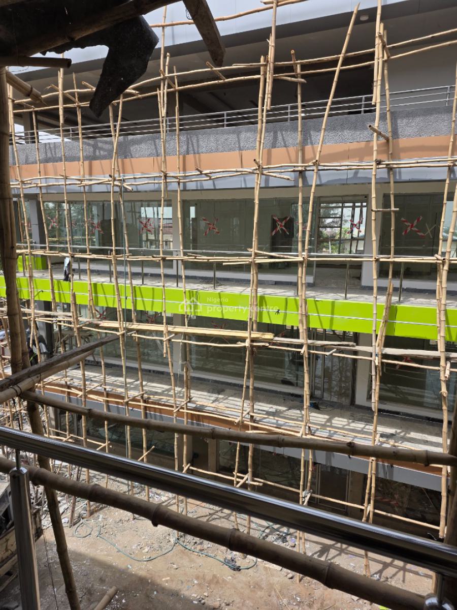 Corporate Office Space in a Strategic Plaza, 69, Road, Gwarinpa, Abuja, Plaza / Complex / Mall for Sale