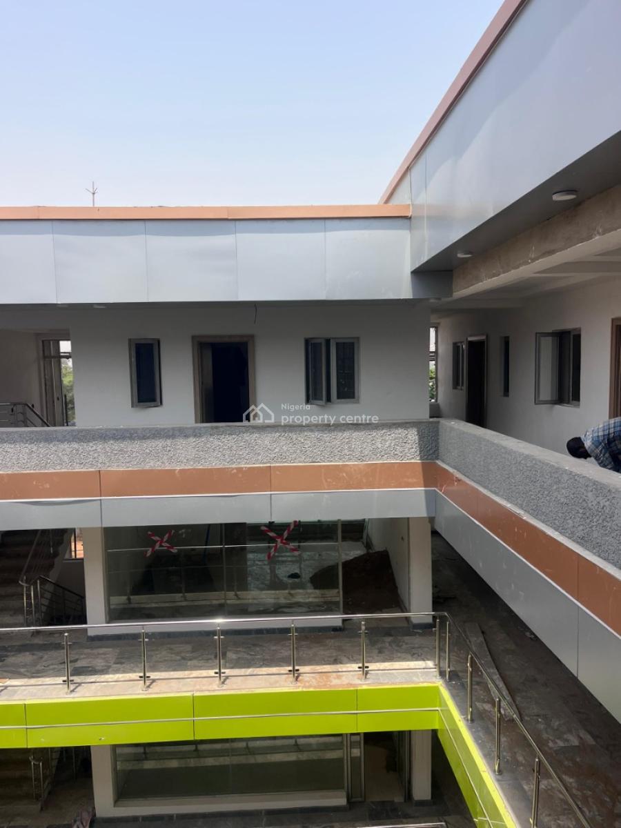 Corporate Office Space in a Strategic Plaza, 69, Road, Gwarinpa, Abuja, Plaza / Complex / Mall for Sale