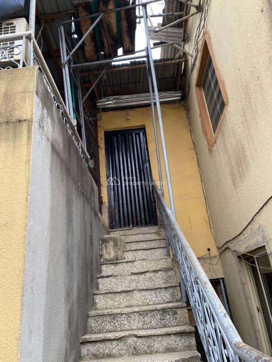 Blocks of Four Flats on 419sqm, Surulere, Lagos, House for Sale