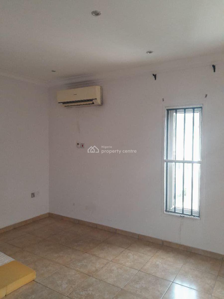 a Nicely Built 3 Bedroom Terraced Duplex, Osapa, Lekki, Lagos, Terraced Duplex for Rent