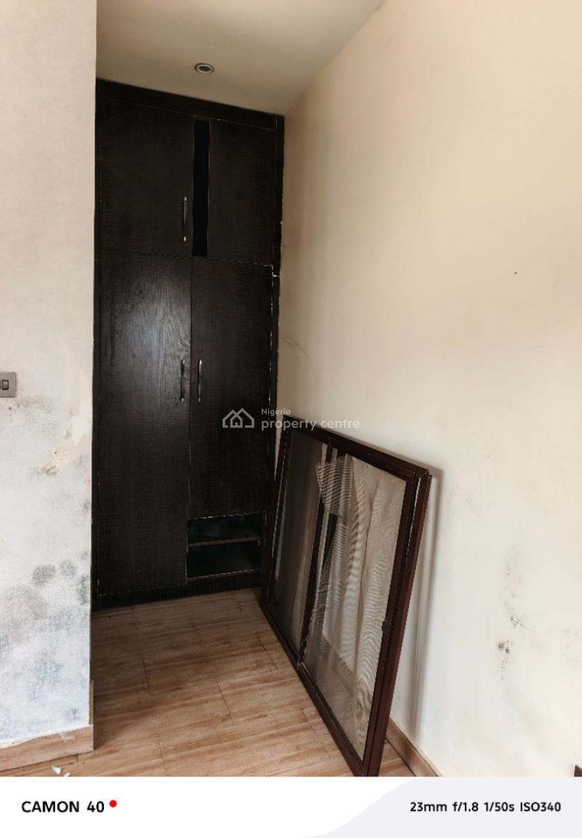 2 Rooms Bq with 2 Toilets and 2 Wardrobes, Idu Industrial, Abuja, Flat / Apartment for Rent