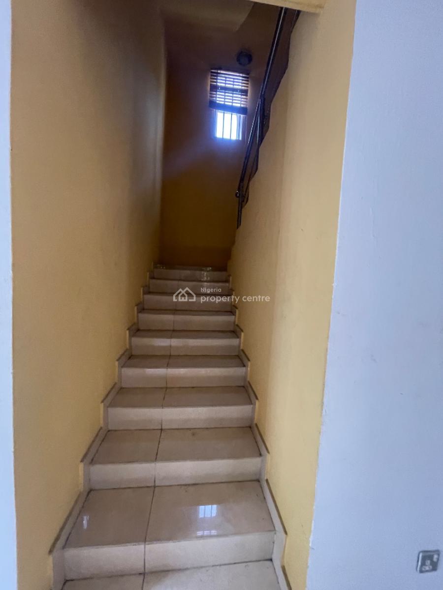 3 Bedrooms, Osapa London, Lekki, Lagos, Terraced Duplex for Rent