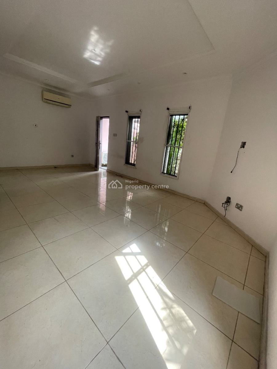 3 Bedrooms, Osapa London, Lekki, Lagos, Terraced Duplex for Rent