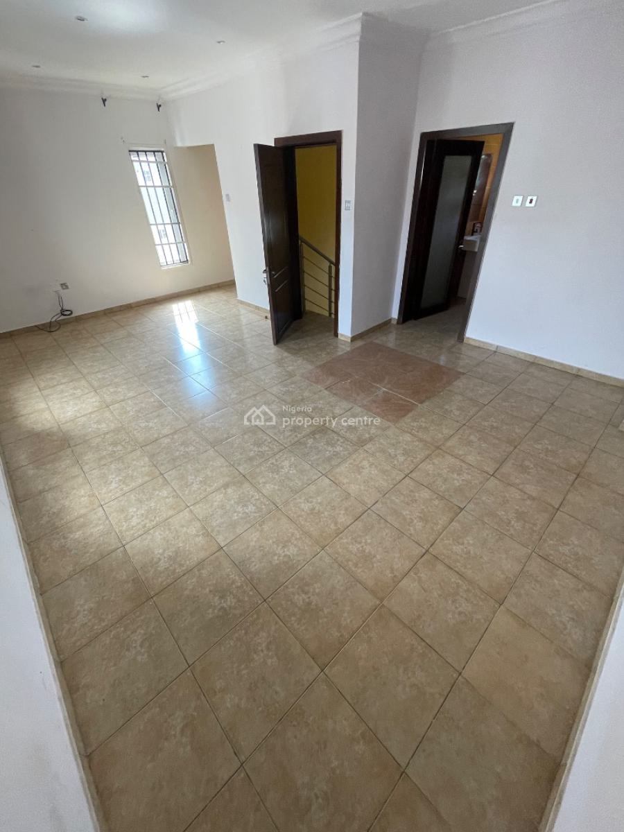 3 Bedrooms, Osapa London, Lekki, Lagos, Terraced Duplex for Rent