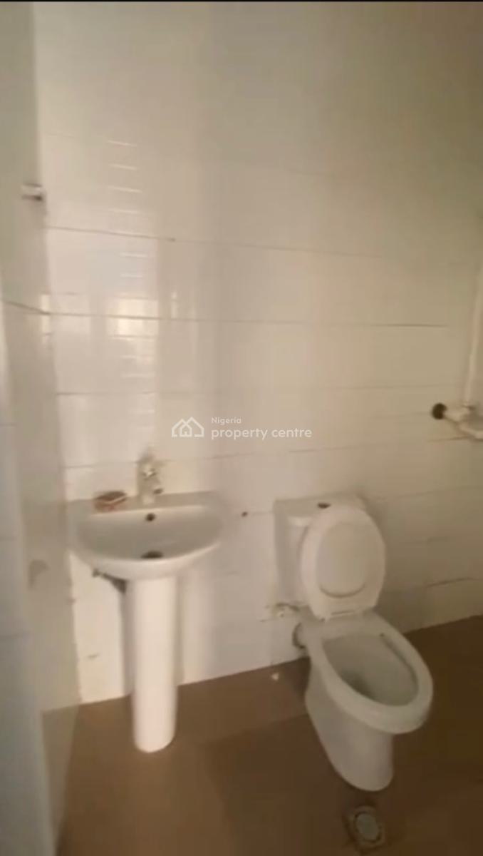 a Standard Spacious 3 Bedroom with Balcony and Kitchen Cabinet, Onike, Yaba, Lagos, Flat / Apartment for Rent