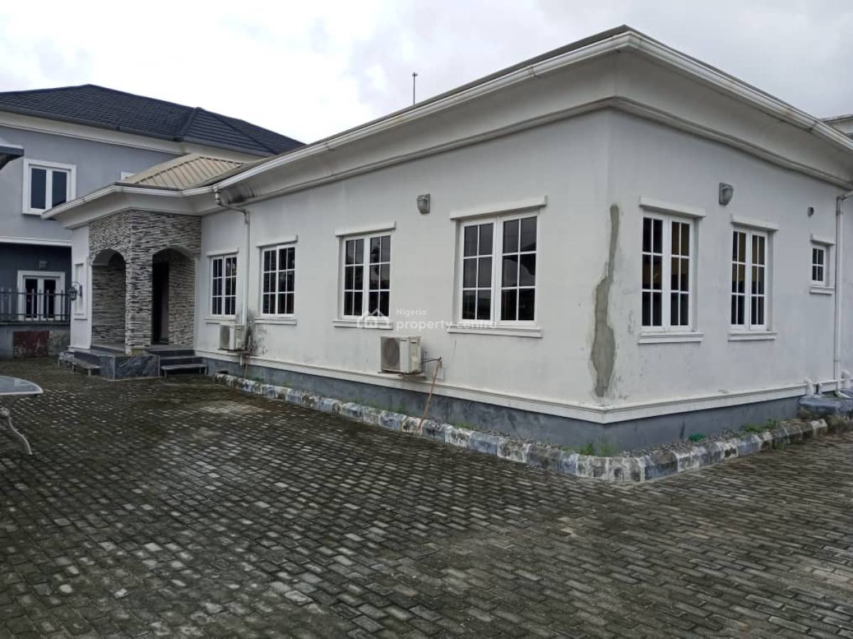 4 Bedrooms Bungalow, Mobil Road, Ajah, Lagos, Detached Bungalow for Rent