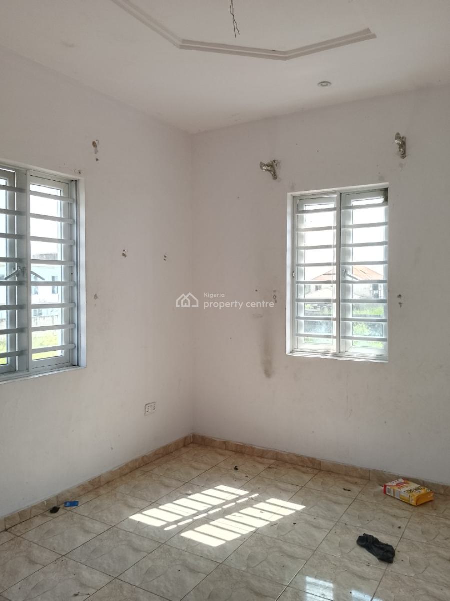 Recently Vacated 2 Bedrooms, Greenland Estate, Ogombo, Ajah, Lagos, Flat / Apartment for Rent