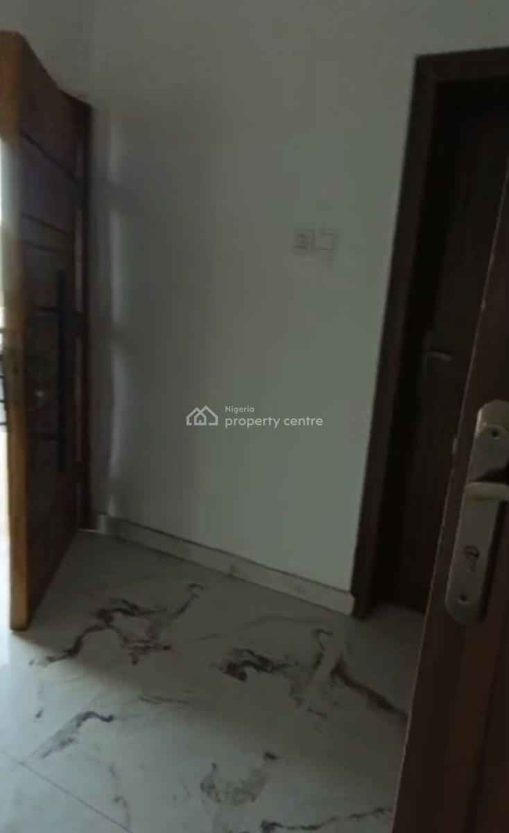 Luxury Brand New 3 Bedroom Flat Upstairs, Ajah, Lagos, Flat / Apartment for Rent