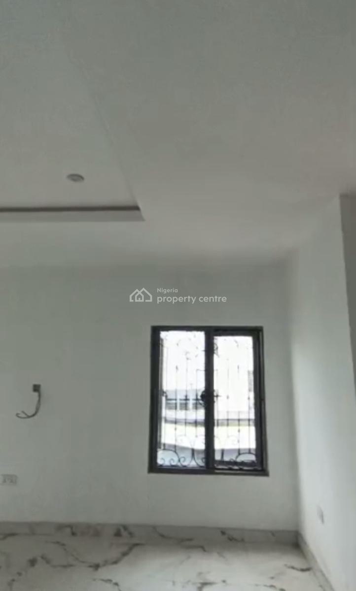 Luxury Brand New 3 Bedroom Flat Upstairs, Ajah, Lagos, Flat / Apartment for Rent