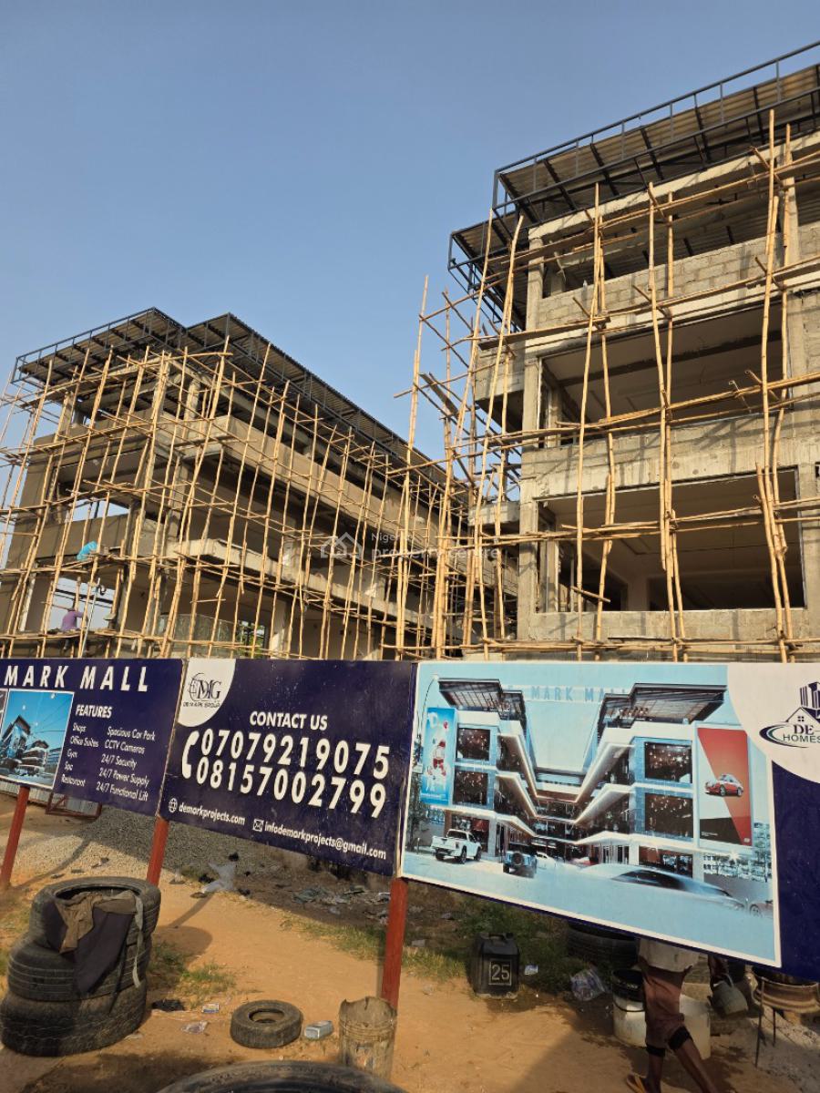 Unisex Saloon Space, 69 Road, Gwarinpa, Abuja, Commercial Property for Sale