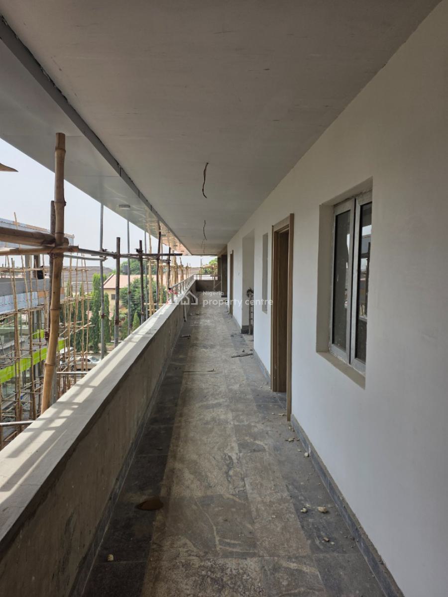 Unisex Saloon Space, 69 Road, Gwarinpa, Abuja, Commercial Property for Sale