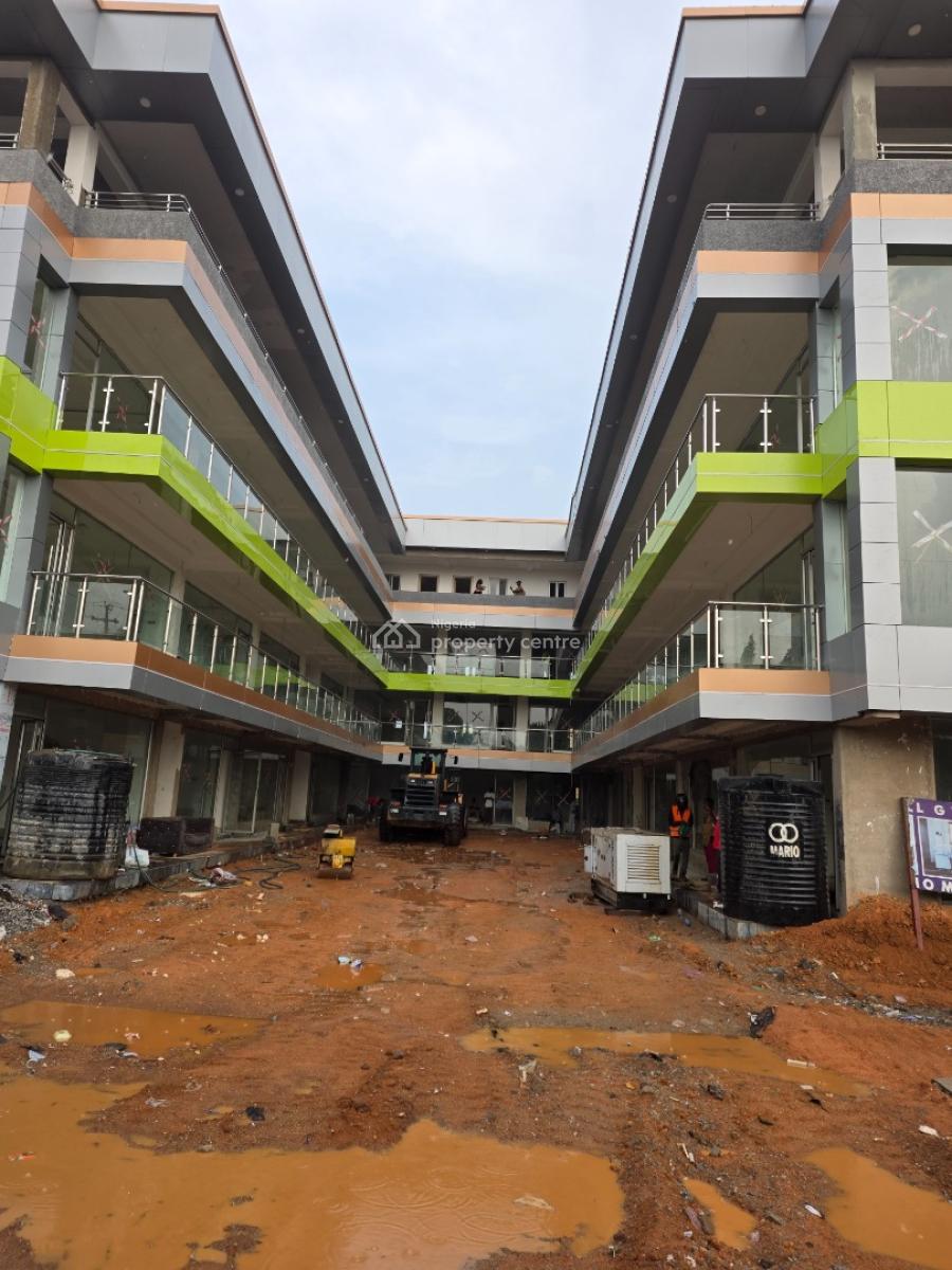 Unisex Saloon Space, 69 Road, Gwarinpa, Abuja, Commercial Property for Sale