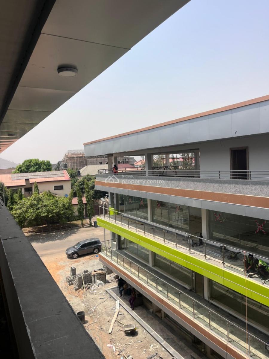 Unisex Saloon Space, 69 Road, Gwarinpa, Abuja, Commercial Property for Sale