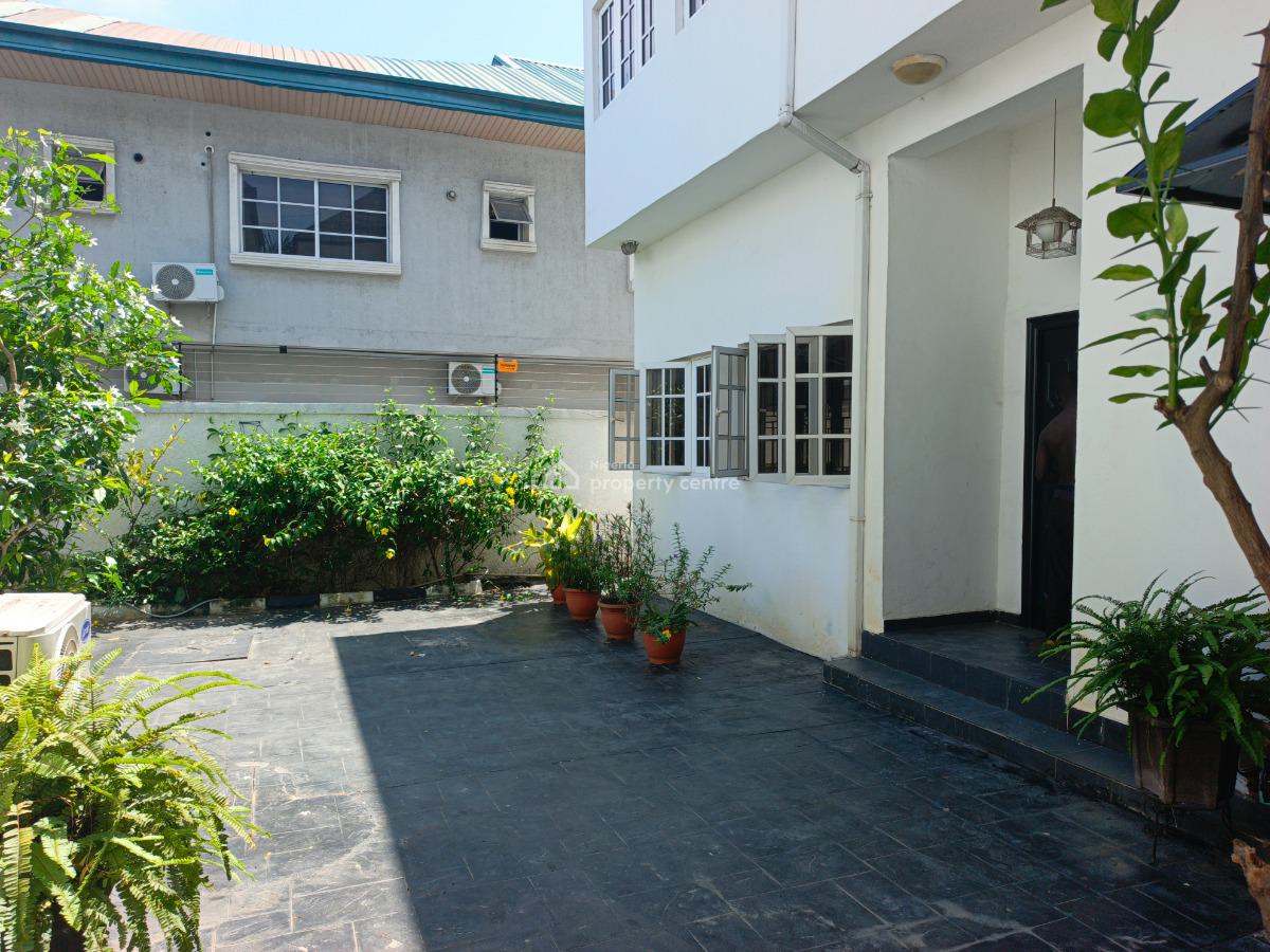 Luxury 2 Bedroom Apartment, Lekki Phase 1, Lekki, Lagos, Flat / Apartment for Rent
