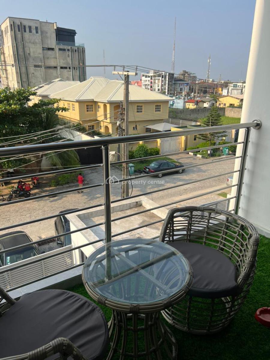 2 Bedroom Apartment, Lekki Phase 1, Lekki, Lagos, Flat / Apartment Short Let