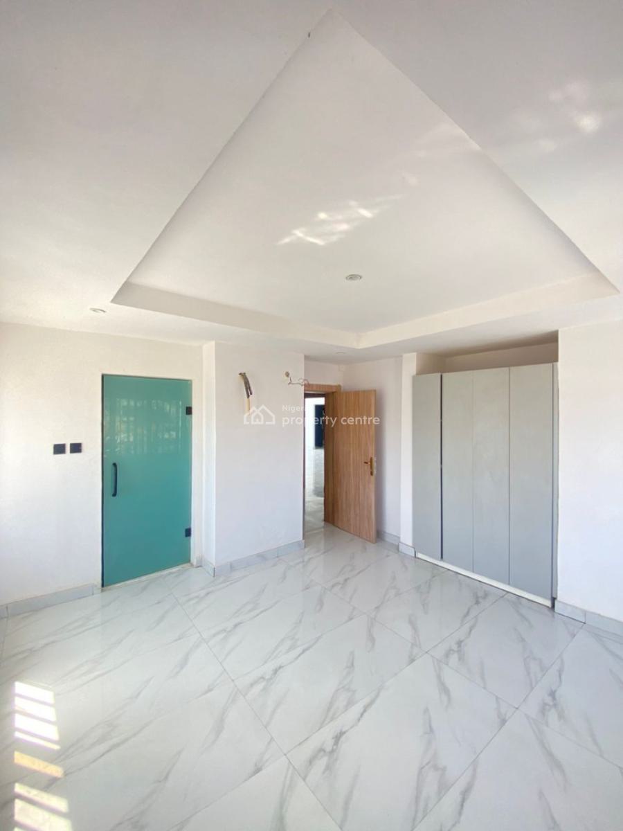 Spacious 3 Bedrooms Water-view Apartment, Ikoyi, Lagos, Flat / Apartment for Rent