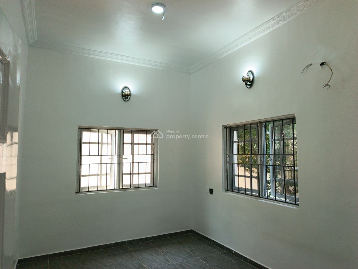Well Maintain Ed 2 Bedroom Apartment, Lekki Phase 1, Lekki, Lagos, Flat / Apartment for Rent