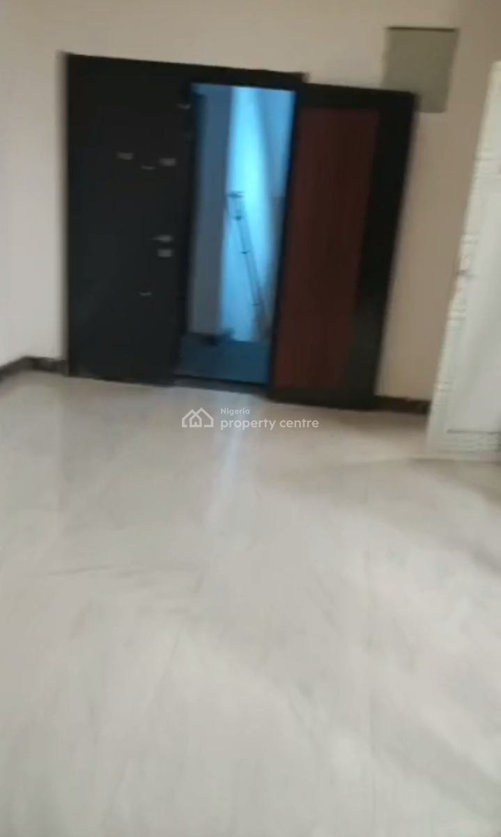 an Open Space, Herbert Macaulay Way, Adekunle, Yaba, Lagos, Office Space for Rent