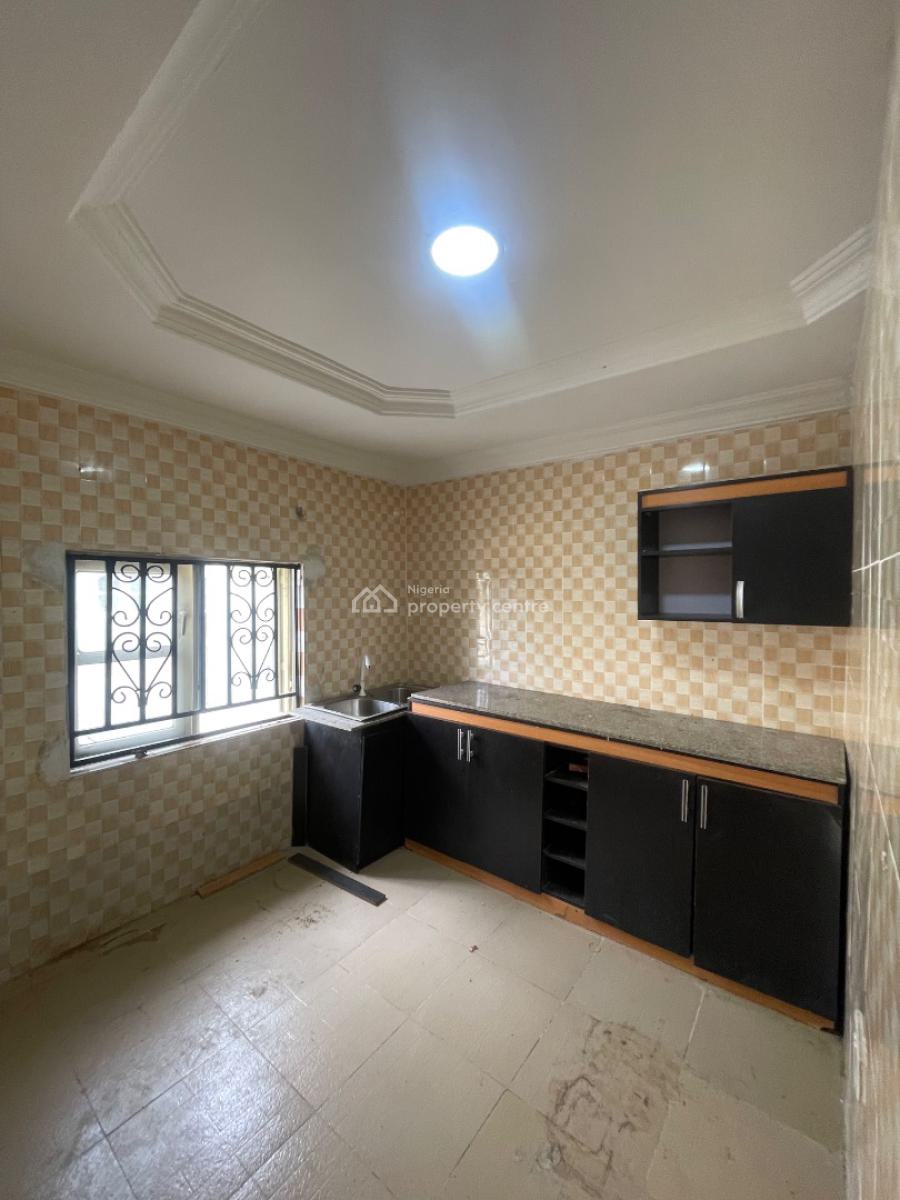 Spacious 2 Bedrooms Apartment, Opposite Blenco Supermarket, Sangotedo, Ajah, Lagos, Flat / Apartment for Rent