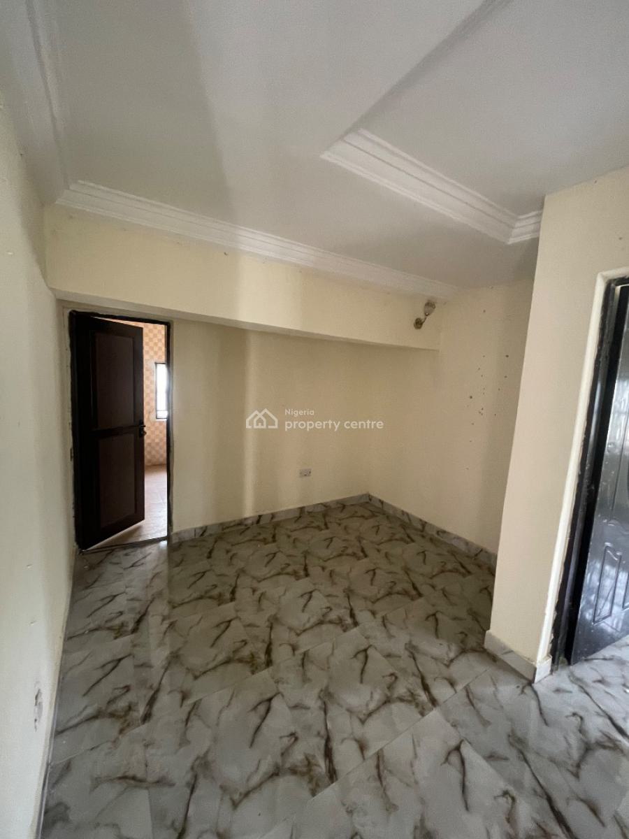 Spacious 2 Bedrooms Apartment, Opposite Blenco Supermarket, Sangotedo, Ajah, Lagos, Flat / Apartment for Rent