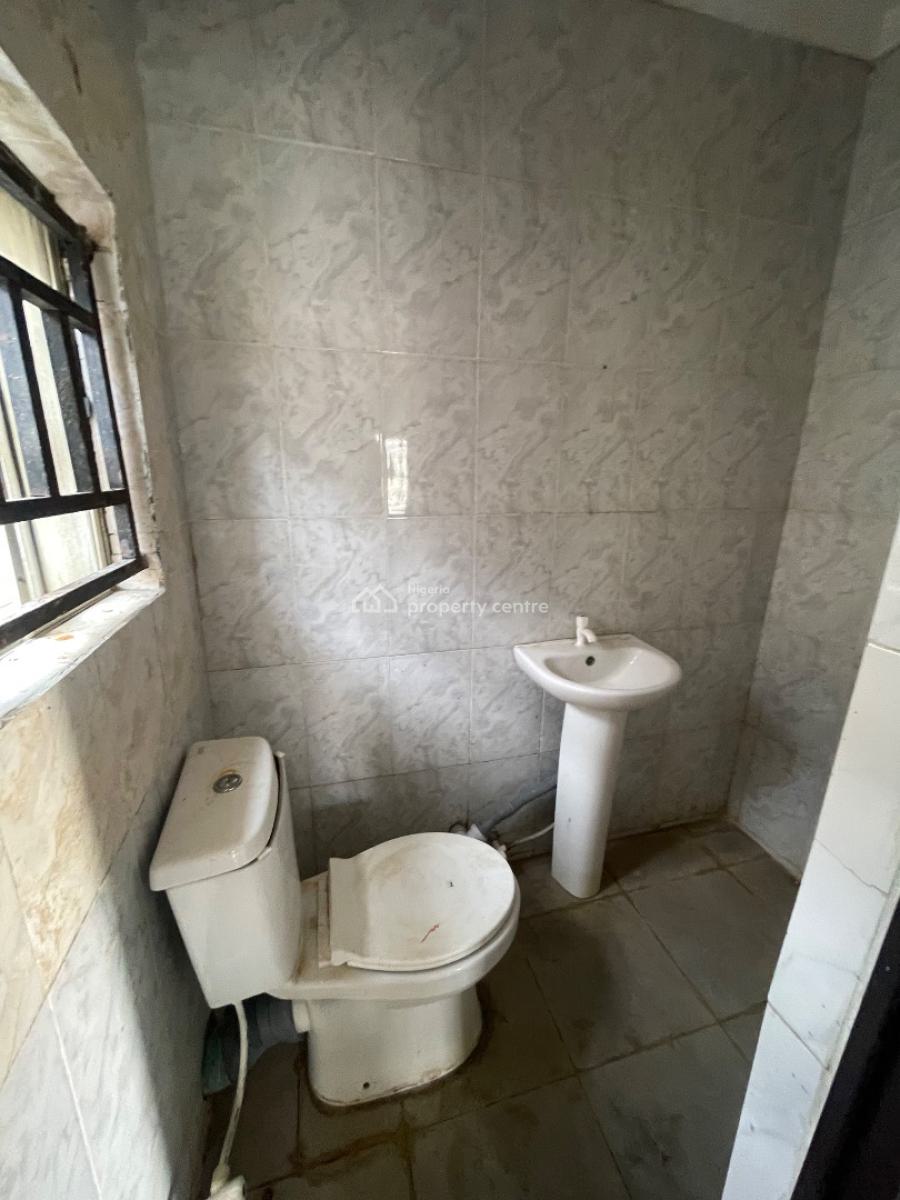 Spacious 2 Bedrooms Apartment, Opposite Blenco Supermarket, Sangotedo, Ajah, Lagos, Flat / Apartment for Rent