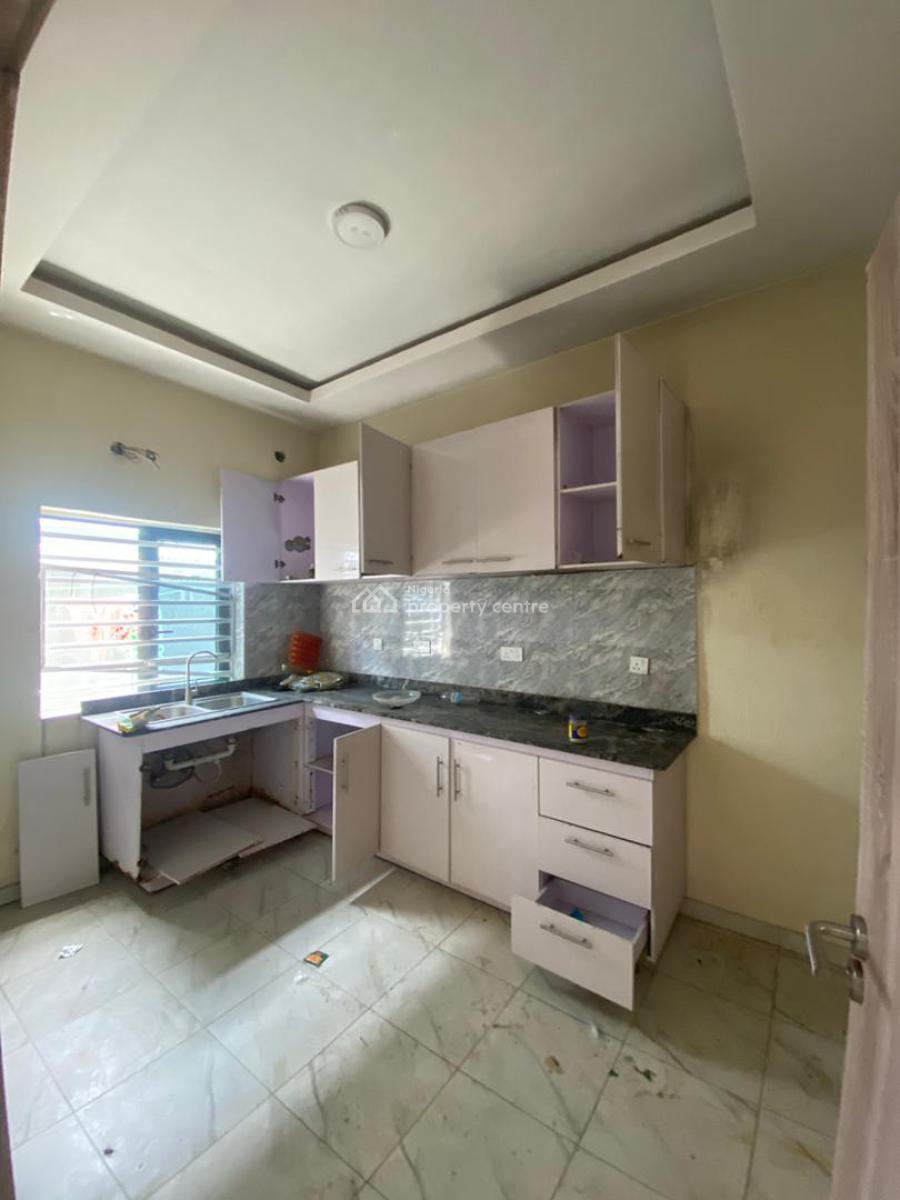 Executive 2 Bedrooms Luxury Apartment, Badore, Ajah, Lagos, Flat / Apartment for Rent