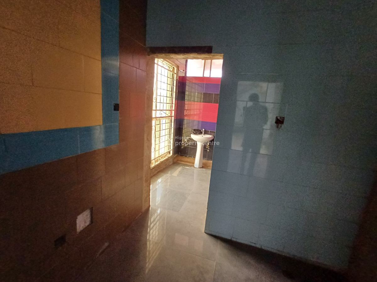 210sqm Shop / Office Space on The First Floor, Jabi, Abuja, Office Space for Rent