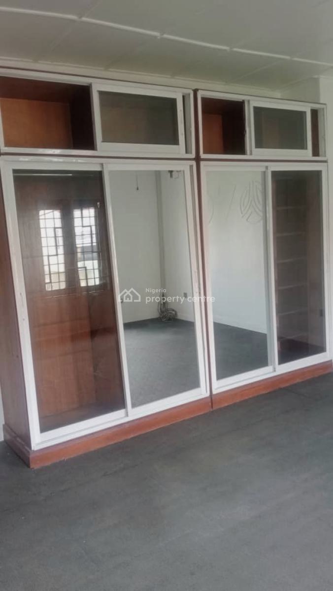Massive 4-bedroom Semi-detached House, Mobolaji Johnson Estate, Lekki Phase 1, Lekki, Lagos, Semi-detached Duplex for Sale