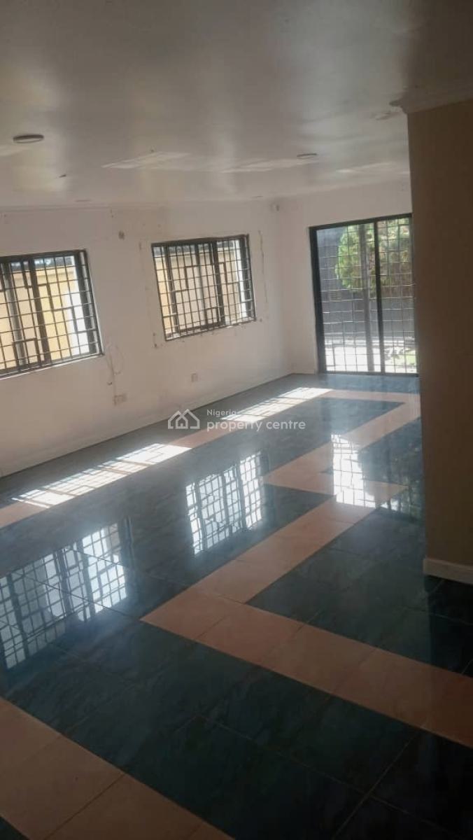 Massive 4-bedroom Semi-detached House, Mobolaji Johnson Estate, Lekki Phase 1, Lekki, Lagos, Semi-detached Duplex for Sale