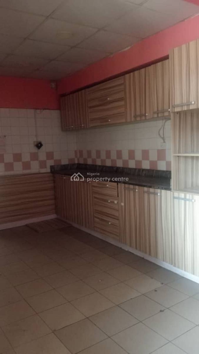 Massive 4-bedroom Semi-detached House, Mobolaji Johnson Estate, Lekki Phase 1, Lekki, Lagos, Semi-detached Duplex for Sale