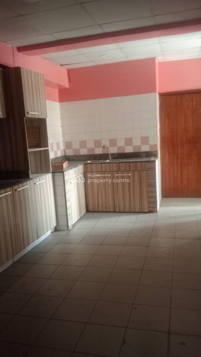 Massive 4-bedroom Semi-detached House, Mobolaji Johnson Estate, Lekki Phase 1, Lekki, Lagos, Semi-detached Duplex for Sale