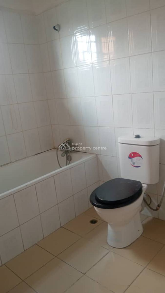 Massive 4-bedroom Semi-detached House, Mobolaji Johnson Estate, Lekki Phase 1, Lekki, Lagos, Semi-detached Duplex for Sale