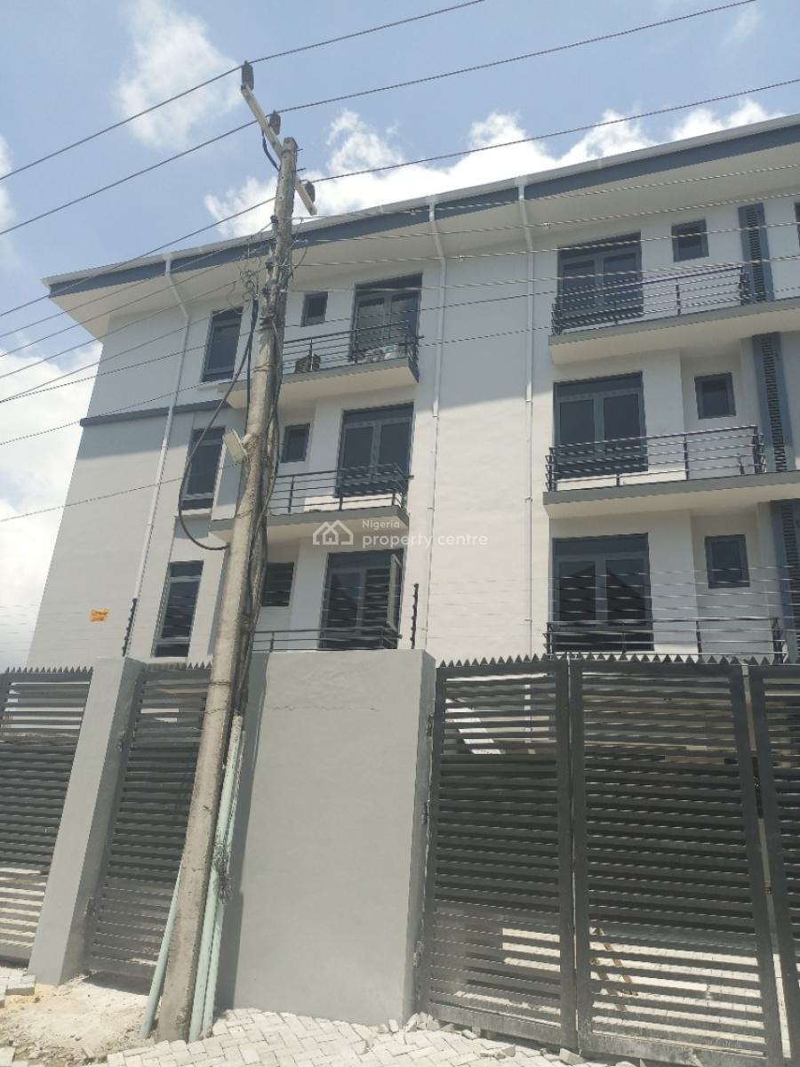 2 Bedroom Apartment with Spacious Rooms, Osapa, Lekki, Lagos, Block of Flats for Sale