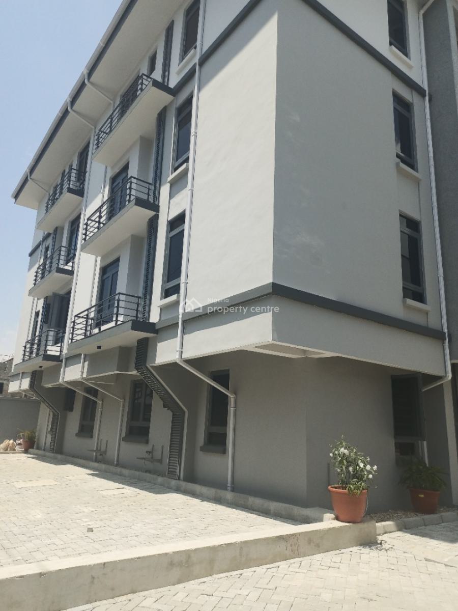 2 Bedroom Apartment with Spacious Rooms, Osapa, Lekki, Lagos, Block of Flats for Sale