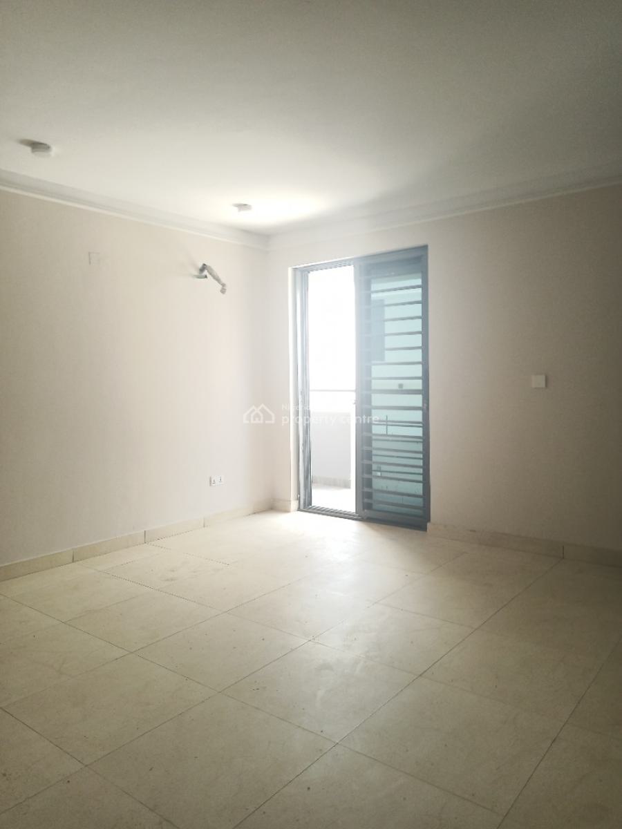 2 Bedroom Apartment with Spacious Rooms, Osapa, Lekki, Lagos, Block of Flats for Sale