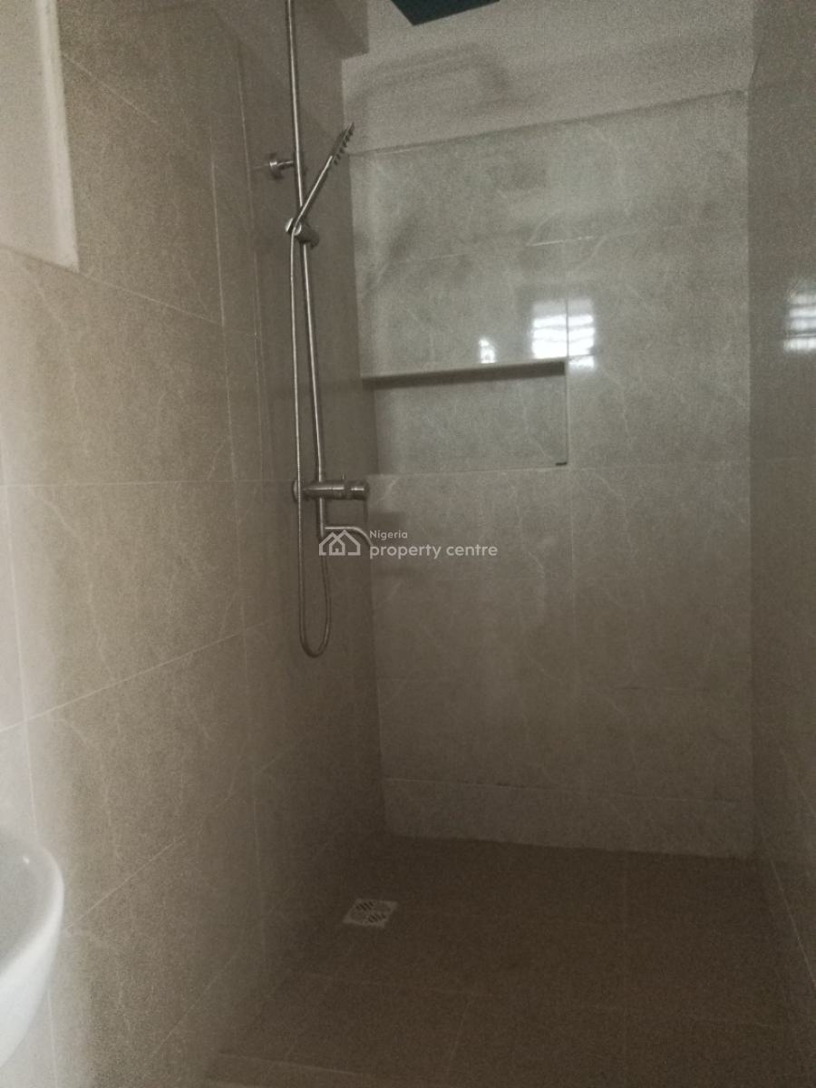 2 Bedroom Apartment with Spacious Rooms, Osapa, Lekki, Lagos, Block of Flats for Sale