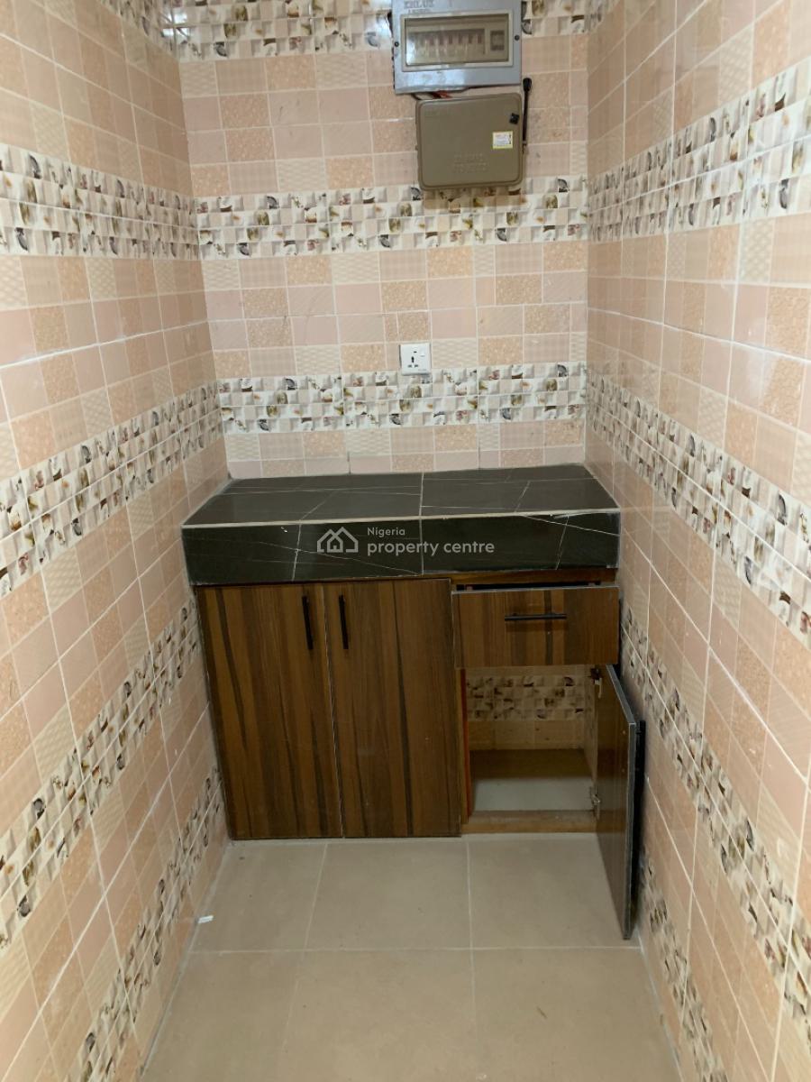 Brand New Mini Flat Upstairs with Dinning, Guest Toilet, Abijo, Lekki N Garden Estate, Ajah, Lagos, Mini Flat (room and Parlour) for Rent