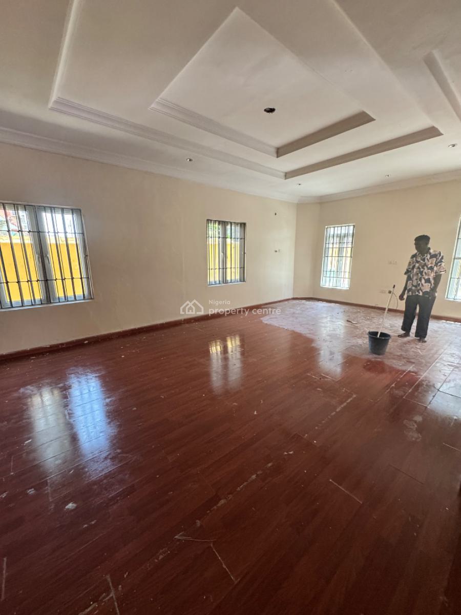 4 Bedroom Semi-detached Duplex Wiith Bq, Lekki Phase 1, Lekki, Lagos, Commercial Property for Rent